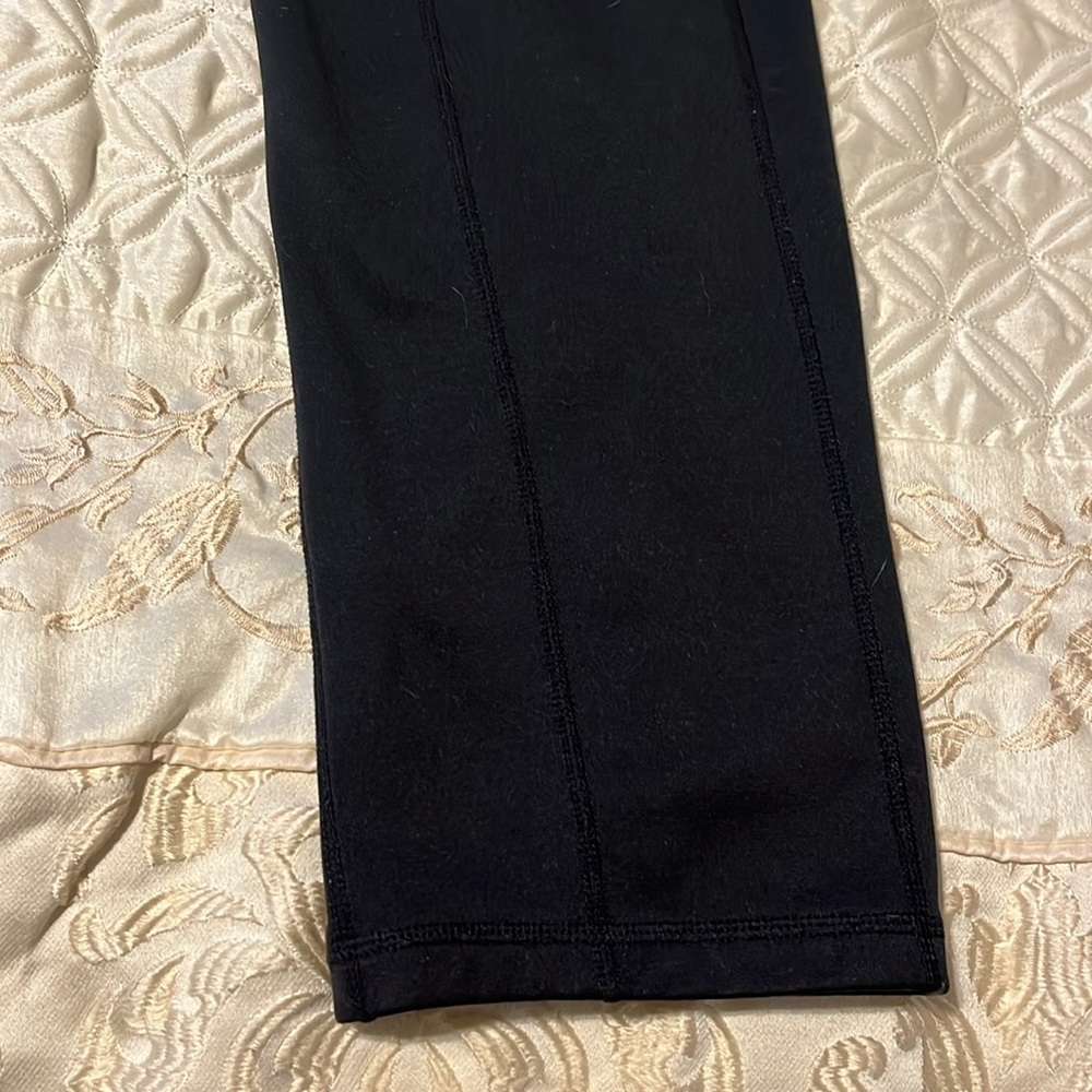 Women’s Nike black ThermaFit training pants - Picture 2 of 6